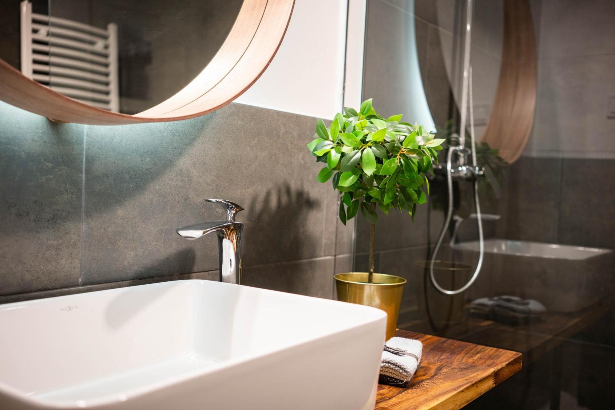 Free Parking -corvin Palace Residence-3bdrm,6ppl,wifi,ac Appartement Budapest