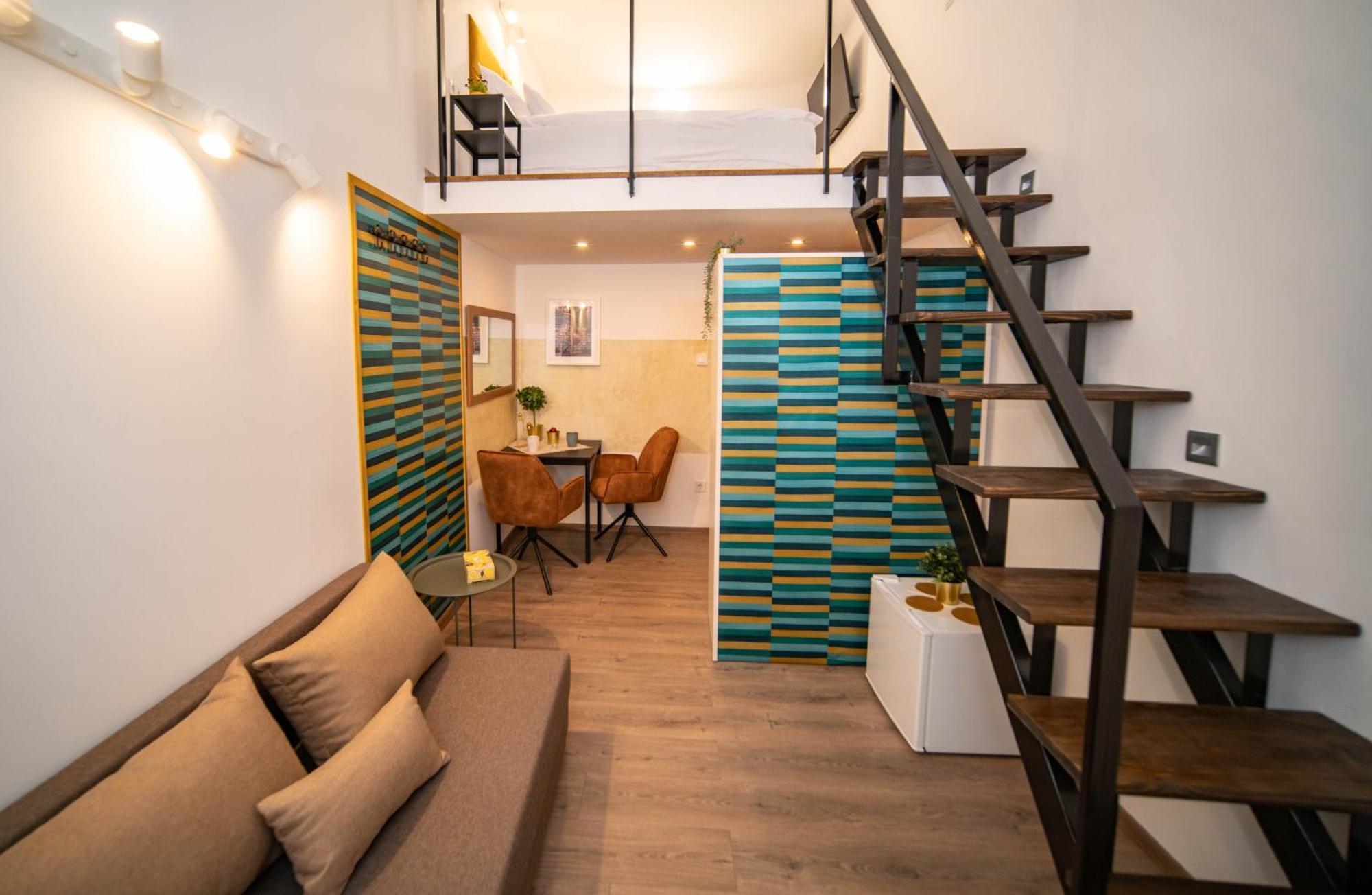 Free Parking -corvin Palace Residence-3bdrm,6ppl,wifi,ac Apartment *
