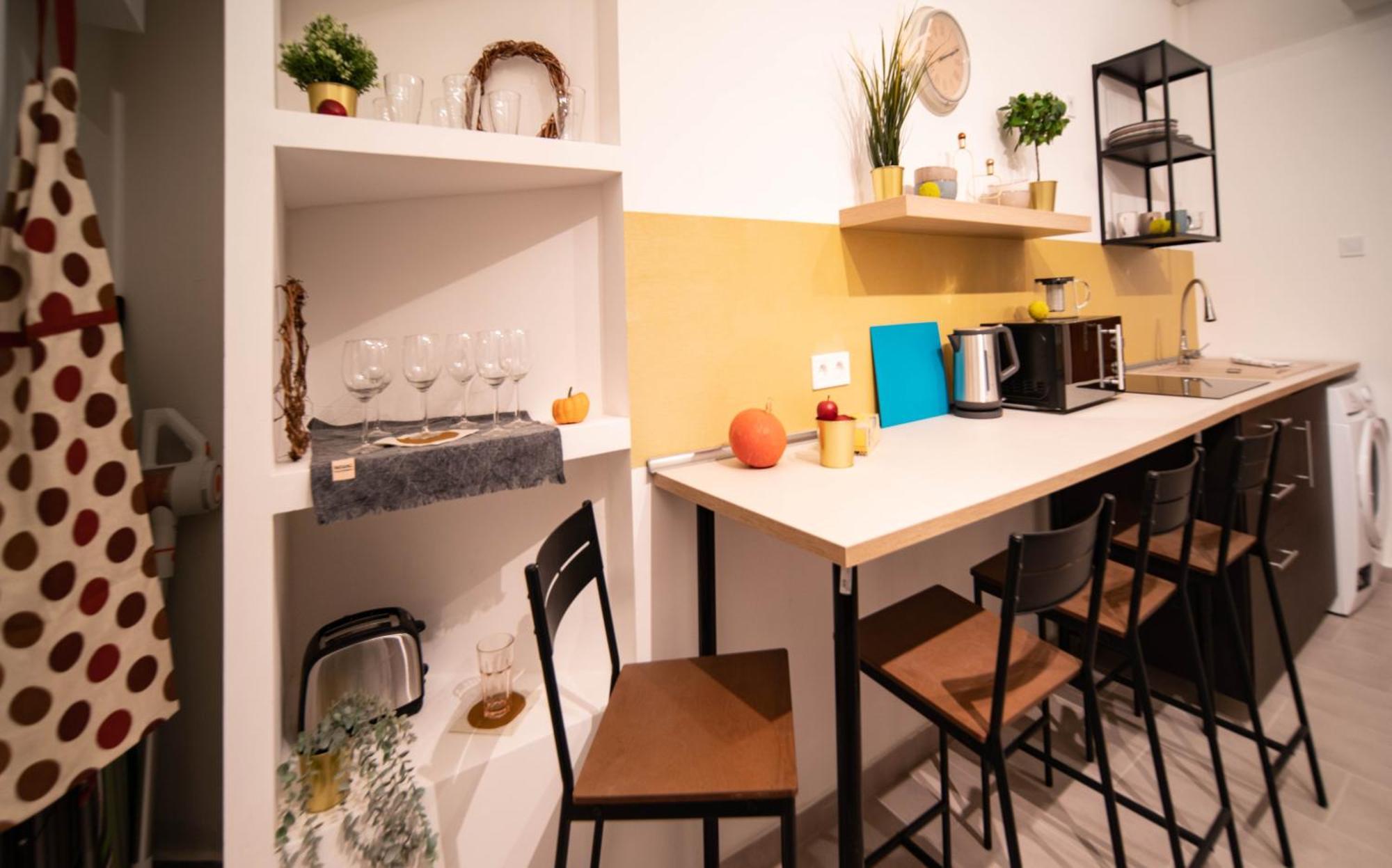 Free Parking -corvin Palace Residence-3bdrm,6ppl,wifi,ac Apartment Budapest